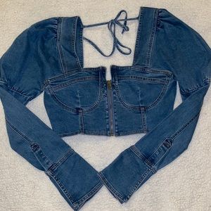 LONG SLEEVE CROP TOP